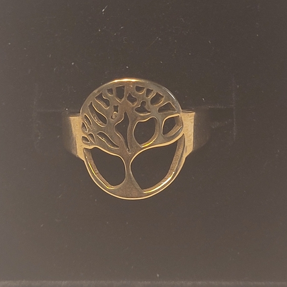 "Deep Roots" ring - Picture 3 of 3